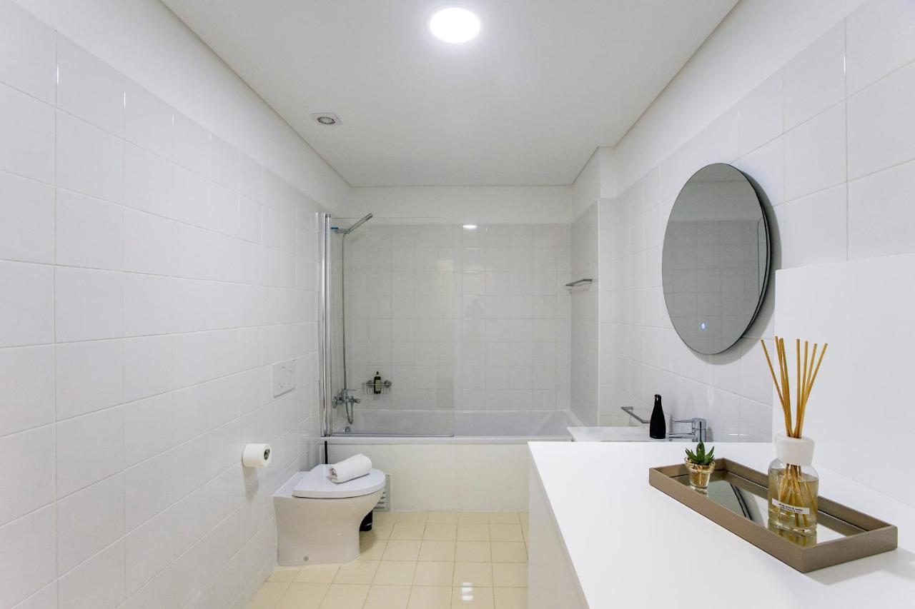 Superb 1Br Flat W/ Garden, Ac & Free Parking By Lovelystay Porto Exterior foto